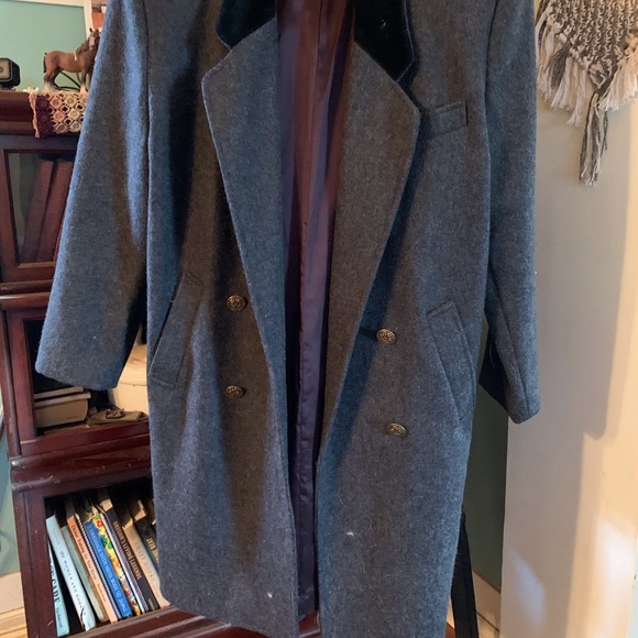 Wool coat - Picture 1 of 5